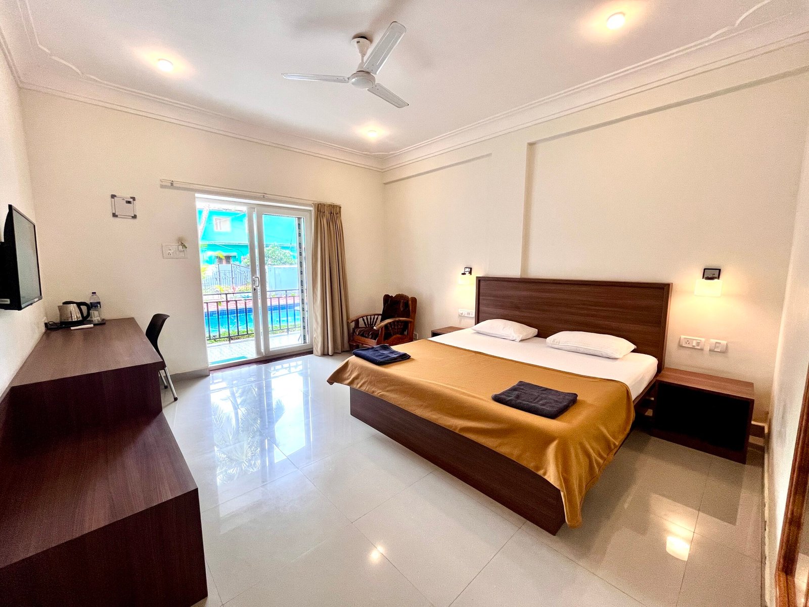 Deluxe AC Room